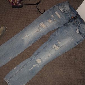 Refuge ripped jeans